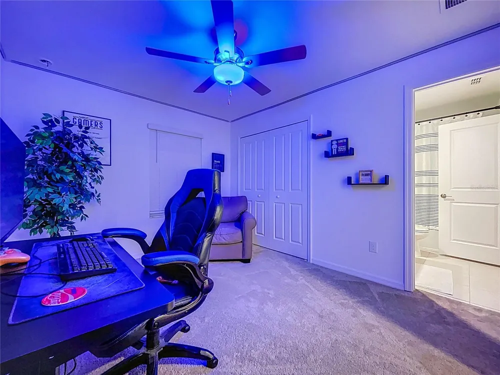 7082 RIPPLE POND LOOP Zephyrhills, FL 33541