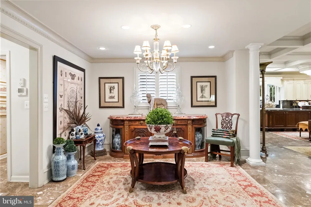 10205 CEDAR POND DRIVE Vienna, VA 22182