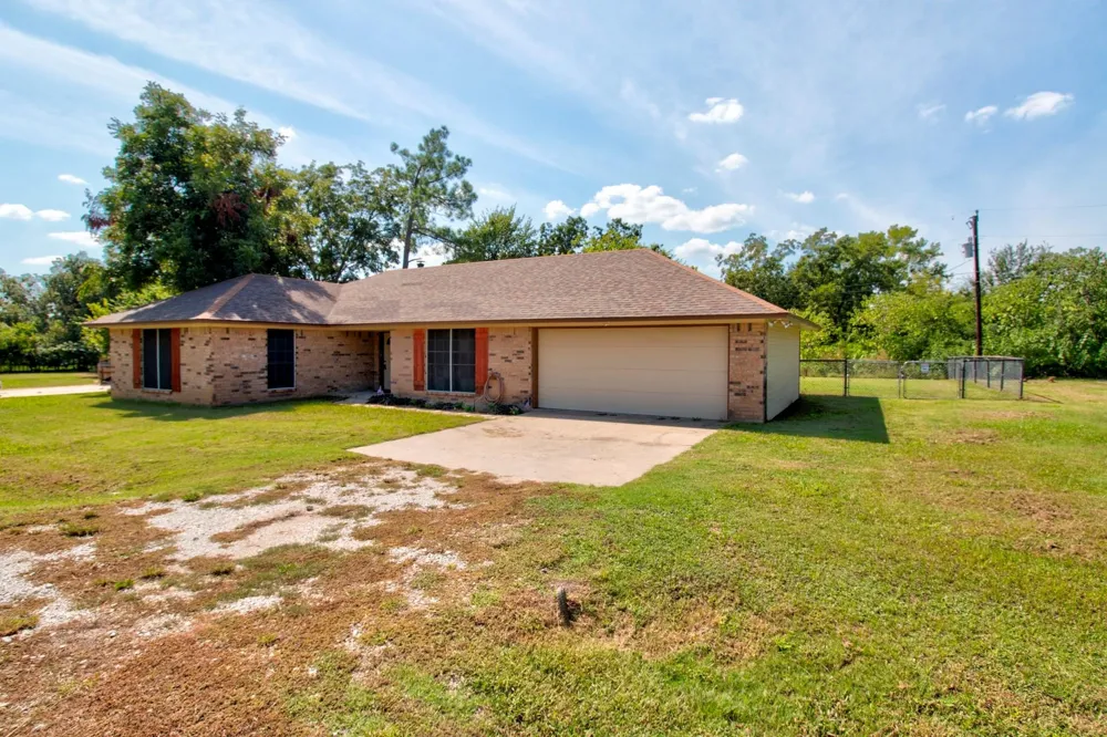 373 Old Shawnee Trail Drive Gordonville, TX 76245