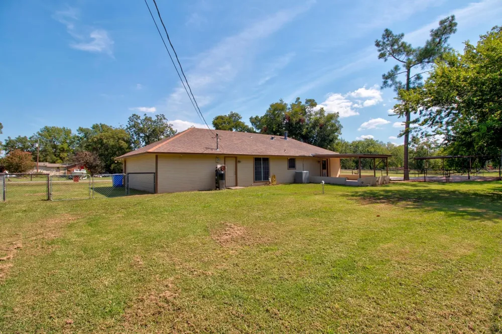 373 Old Shawnee Trail Drive Gordonville, TX 76245