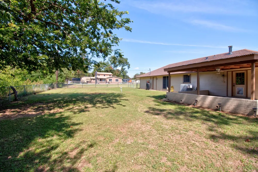 373 Old Shawnee Trail Drive Gordonville, TX 76245