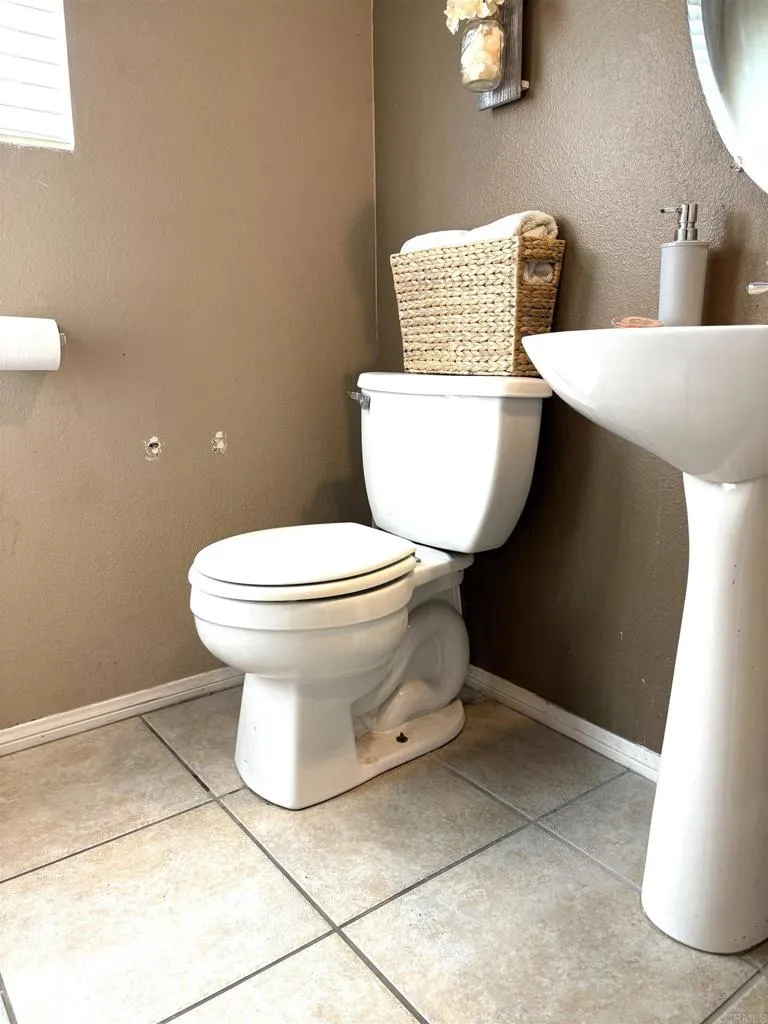 33510 Cedar Creek Lane Lake Elsinore, CA 92532