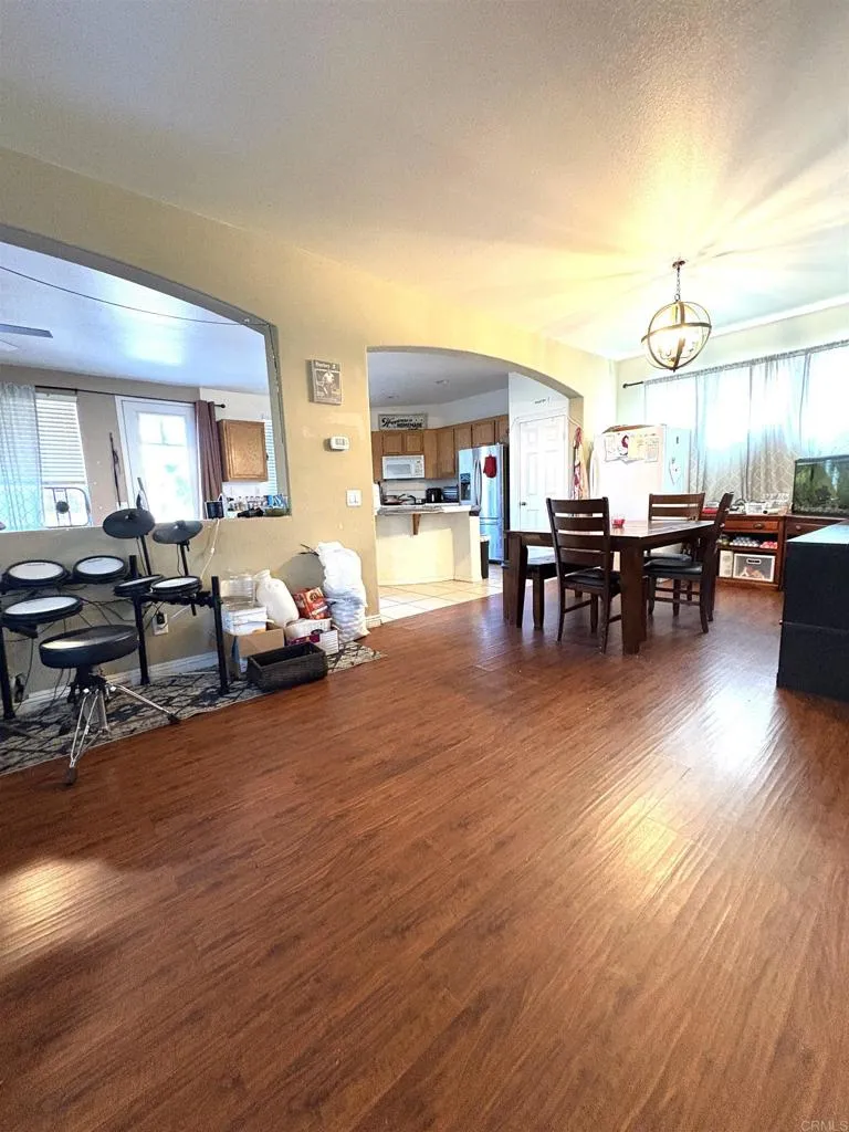 33510 Cedar Creek Lane Lake Elsinore, CA 92532