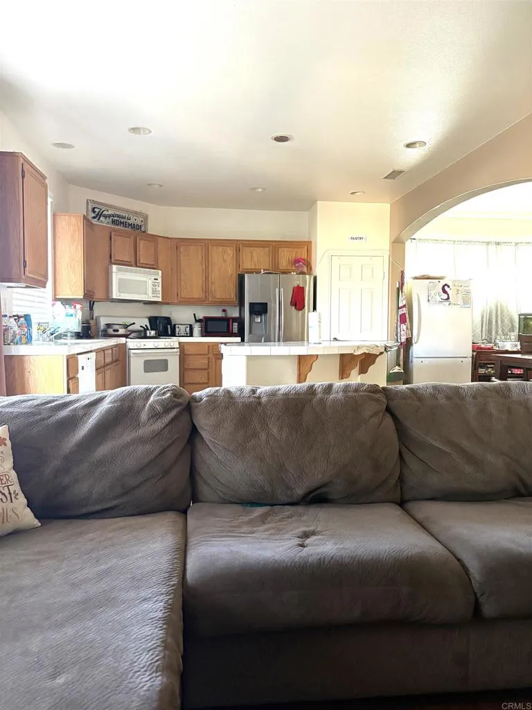 33510 Cedar Creek Lane Lake Elsinore, CA 92532