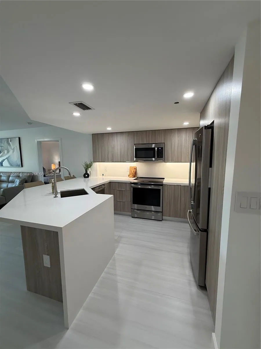 201 Golden Isles Dr #302 Hallandale Beach, FL 33009