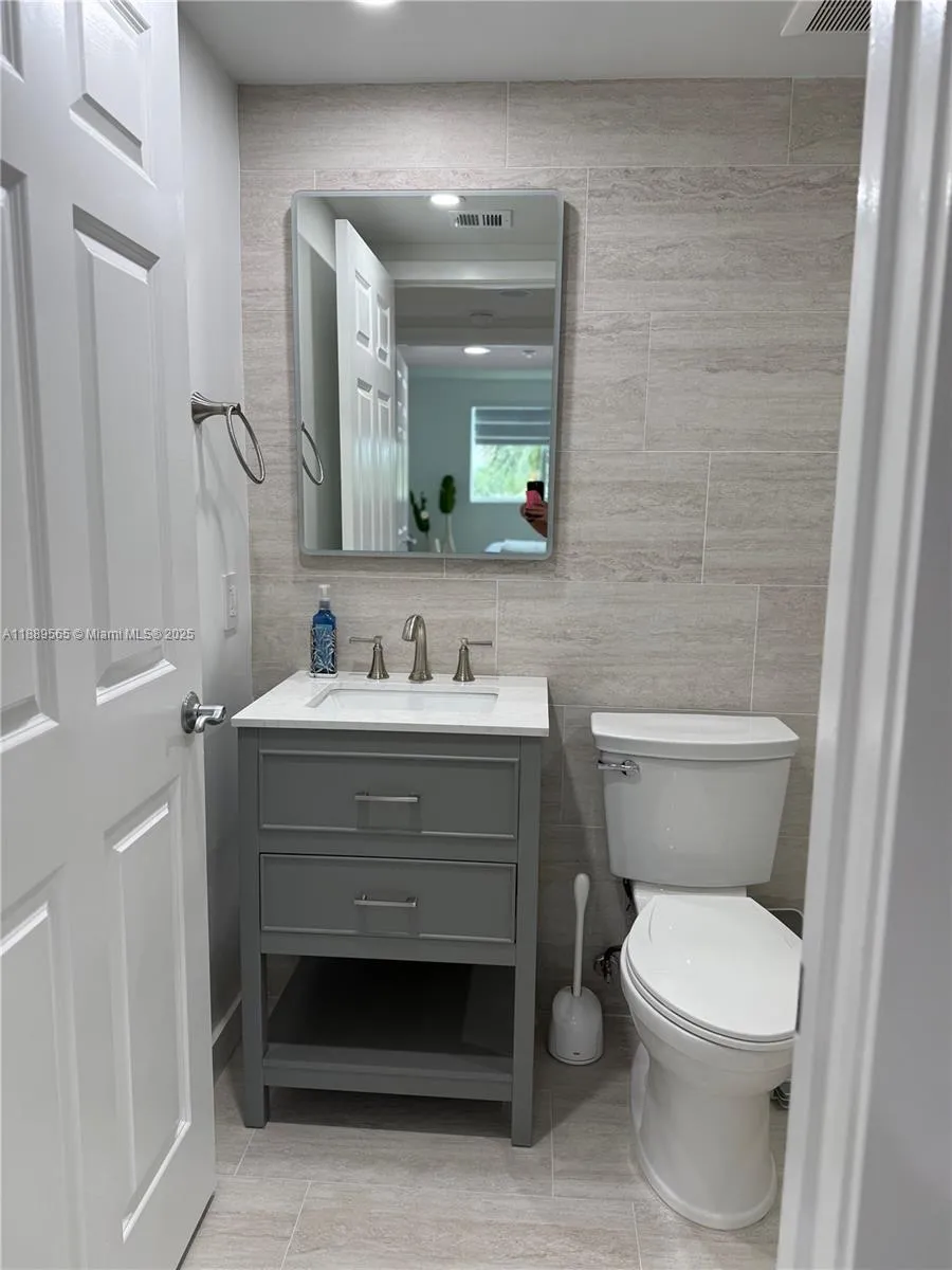 201 Golden Isles Dr #302 Hallandale Beach, FL 33009