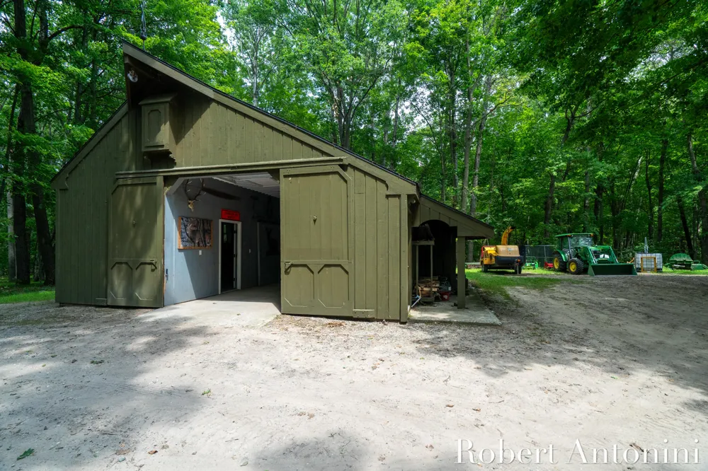 4751 S Johnson Road Gowen, MI 49326