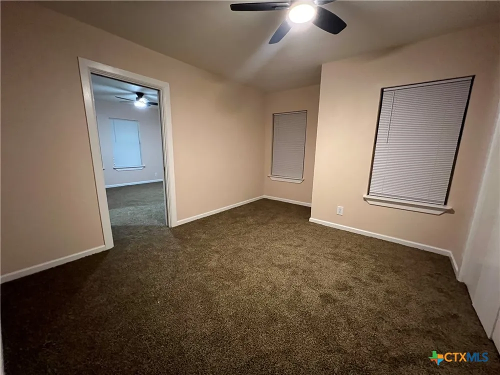 1009 Oak Street Refugio, TX 78377