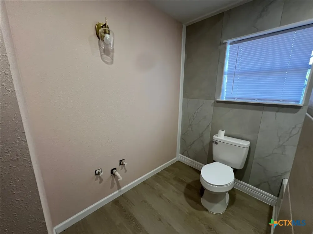 1009 Oak Street Refugio, TX 78377