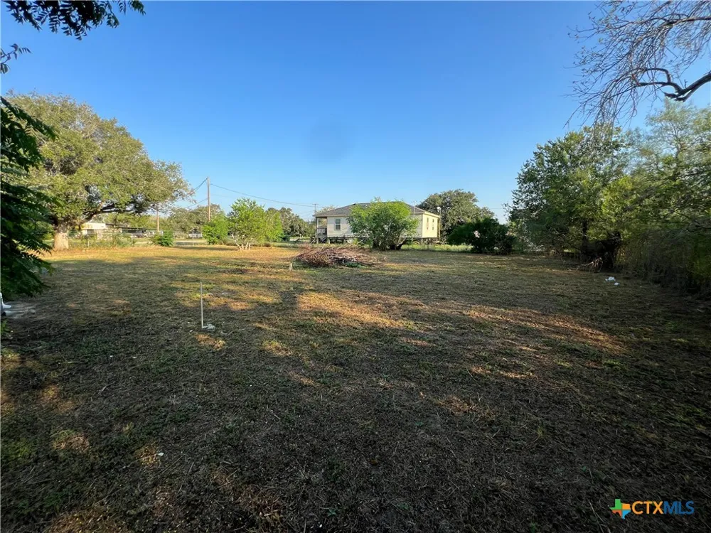 1009 Oak Street Refugio, TX 78377