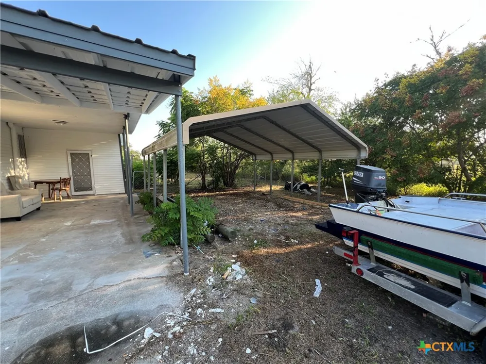 1009 Oak Street Refugio, TX 78377