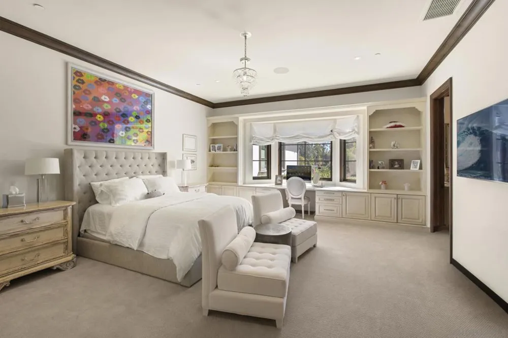 17872 Via De Fortuna Rancho Santa Fe, CA 92067