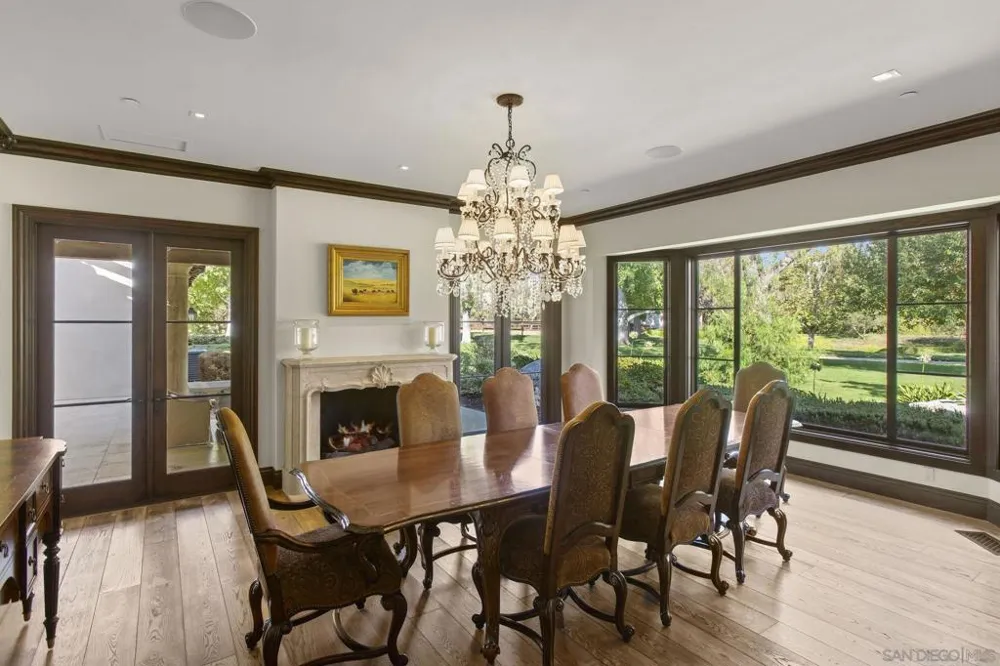 17872 Via De Fortuna Rancho Santa Fe, CA 92067