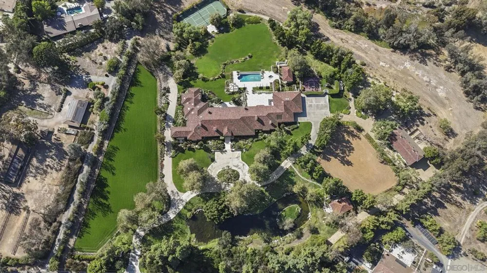 17872 Via De Fortuna Rancho Santa Fe, CA 92067