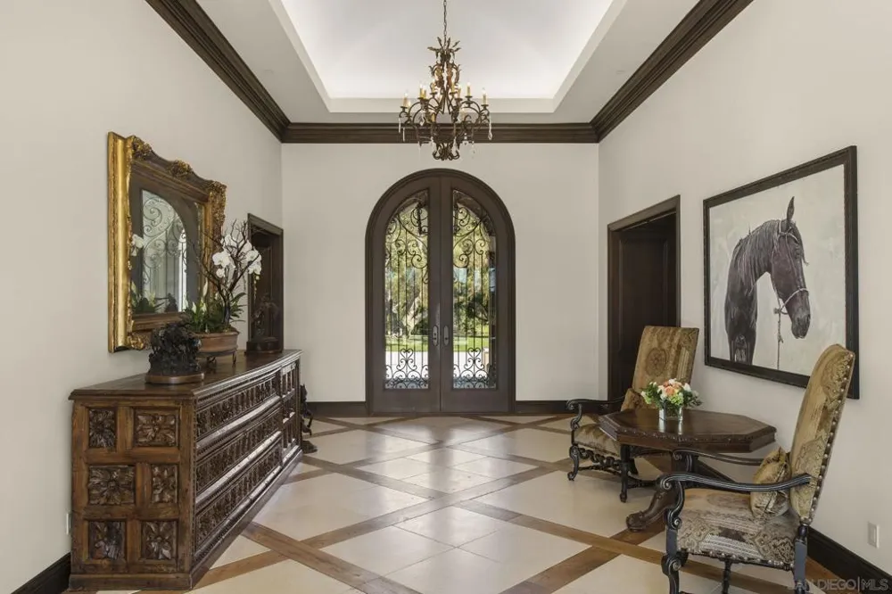 17872 Via De Fortuna Rancho Santa Fe, CA 92067