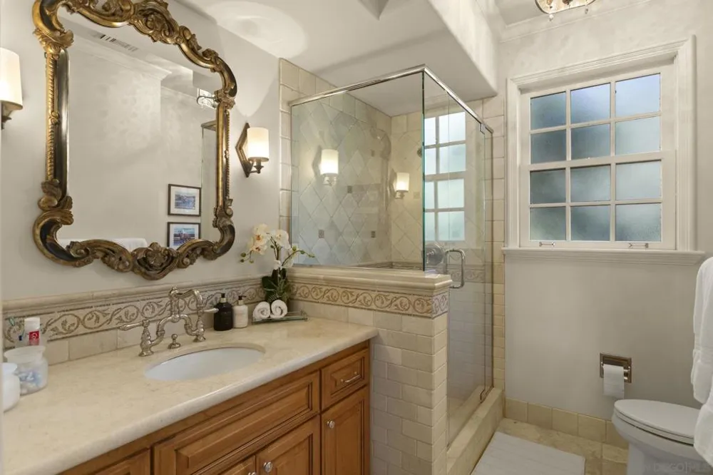 17872 Via De Fortuna Rancho Santa Fe, CA 92067