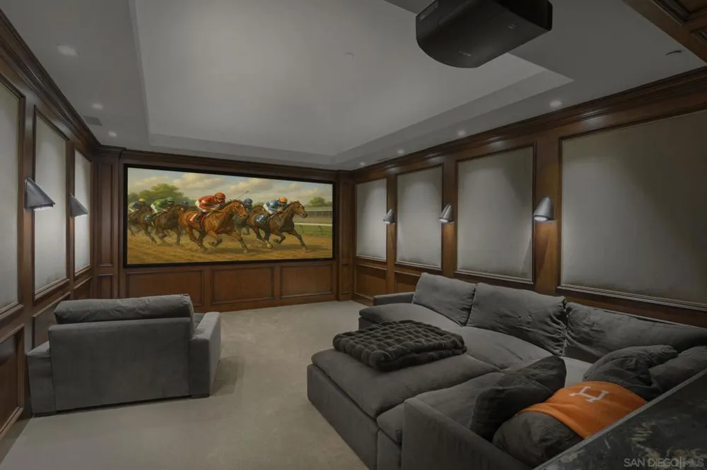 17872 Via De Fortuna Rancho Santa Fe, CA 92067