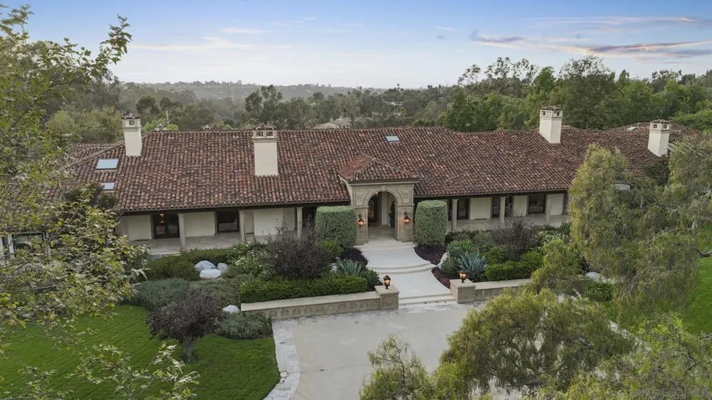 17872 Via De Fortuna Rancho Santa Fe, CA 92067