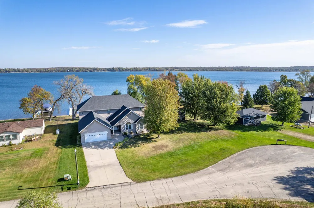 42221 Ukkelberg Drive Clitherall, MN 56524