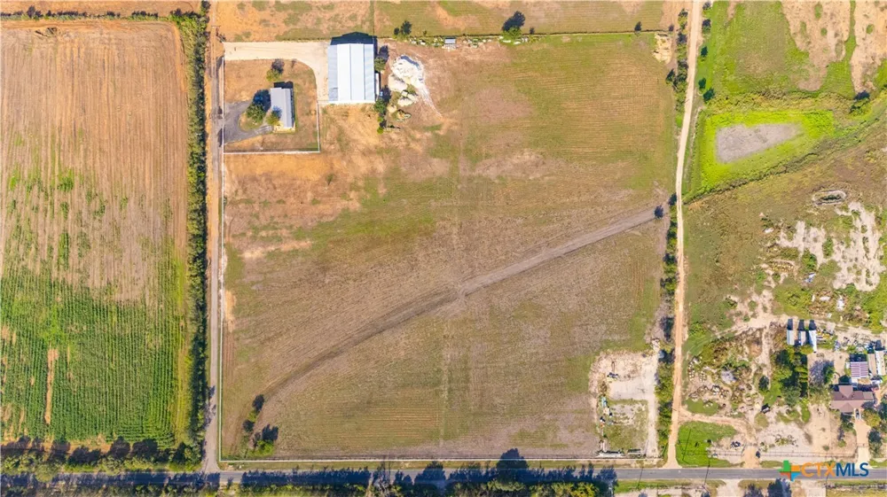 11791 Kinney Road Atascosa, TX 78002