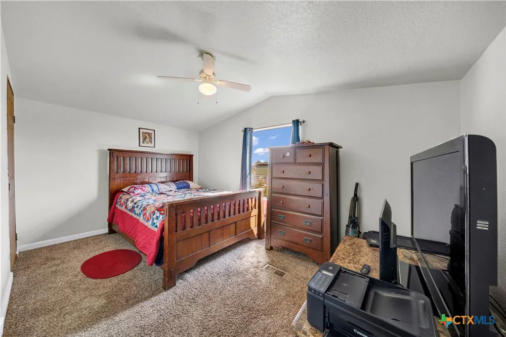 11791 Kinney Road Atascosa, TX 78002