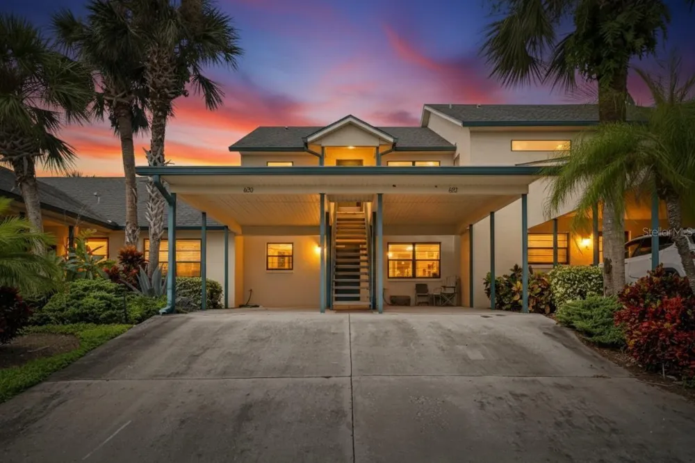 620 YARDARM DRIVE #10 Apollo Beach, FL 33572