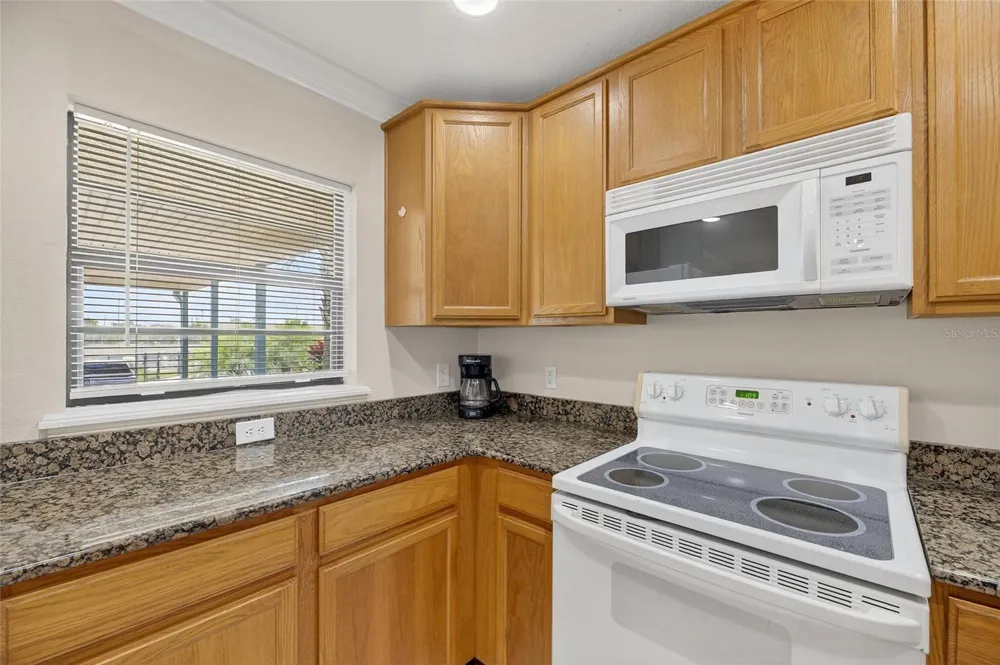620 YARDARM DRIVE #10 Apollo Beach, FL 33572