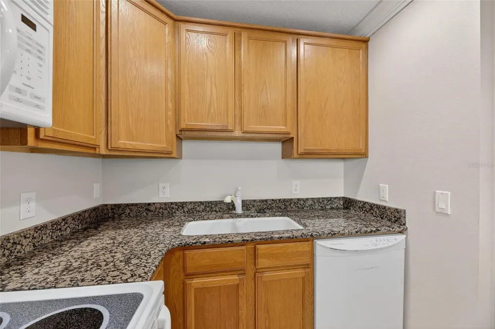 620 YARDARM DRIVE #10 Apollo Beach, FL 33572