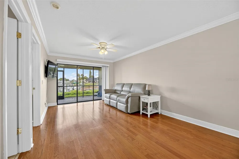 620 YARDARM DRIVE #10 Apollo Beach, FL 33572