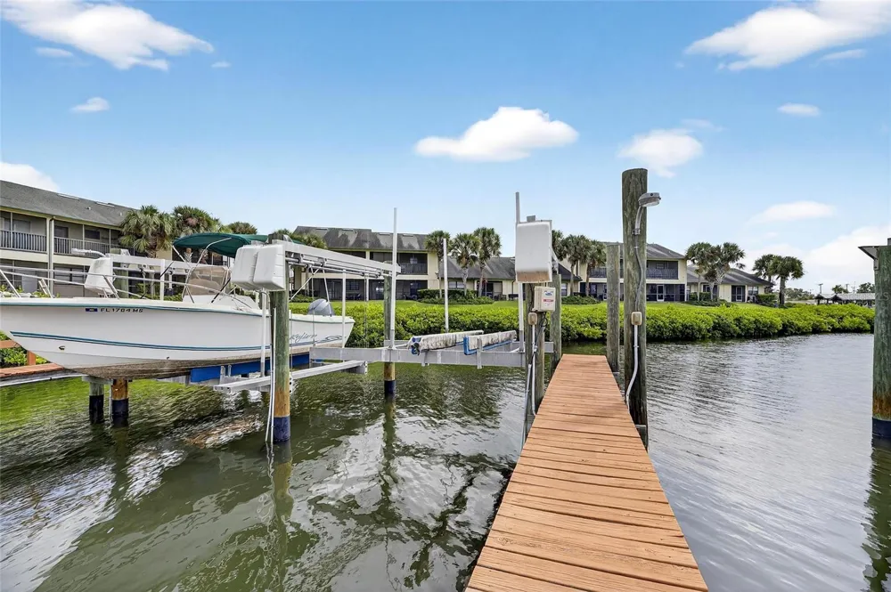 620 YARDARM DRIVE #10 Apollo Beach, FL 33572