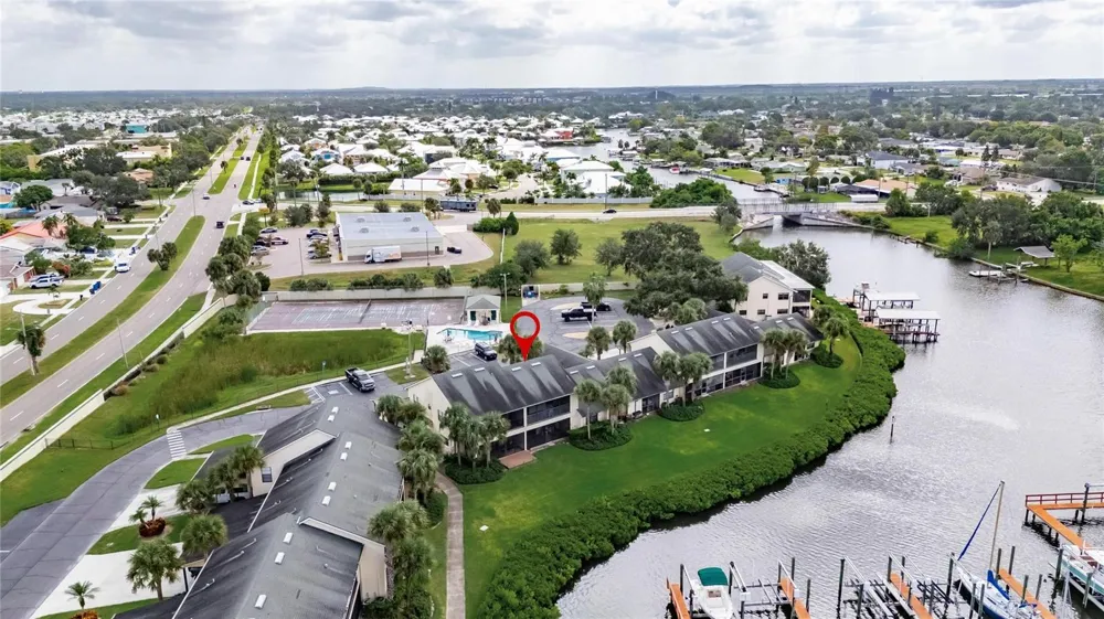 620 YARDARM DRIVE #10 Apollo Beach, FL 33572
