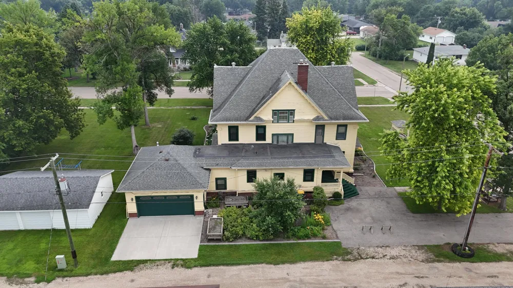 312 10th Avenue Casselton, ND 58012