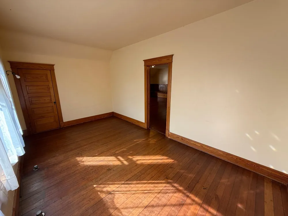 312 10th Avenue Casselton, ND 58012