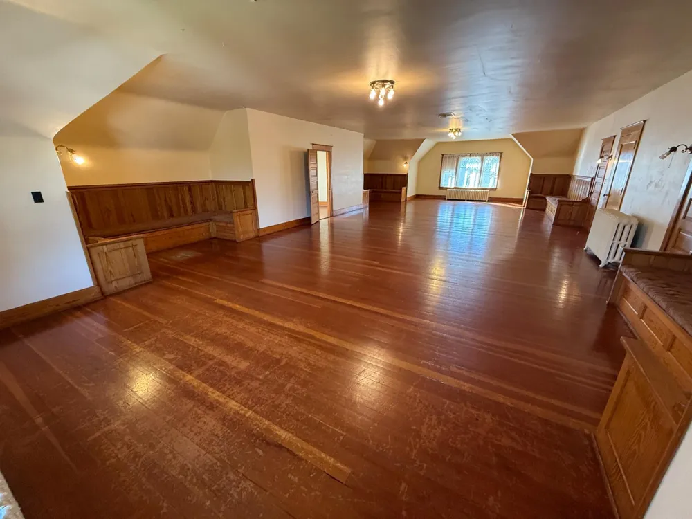 312 10th Avenue Casselton, ND 58012