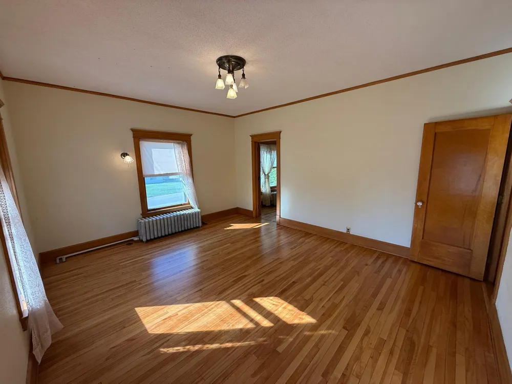 312 10th Avenue Casselton, ND 58012