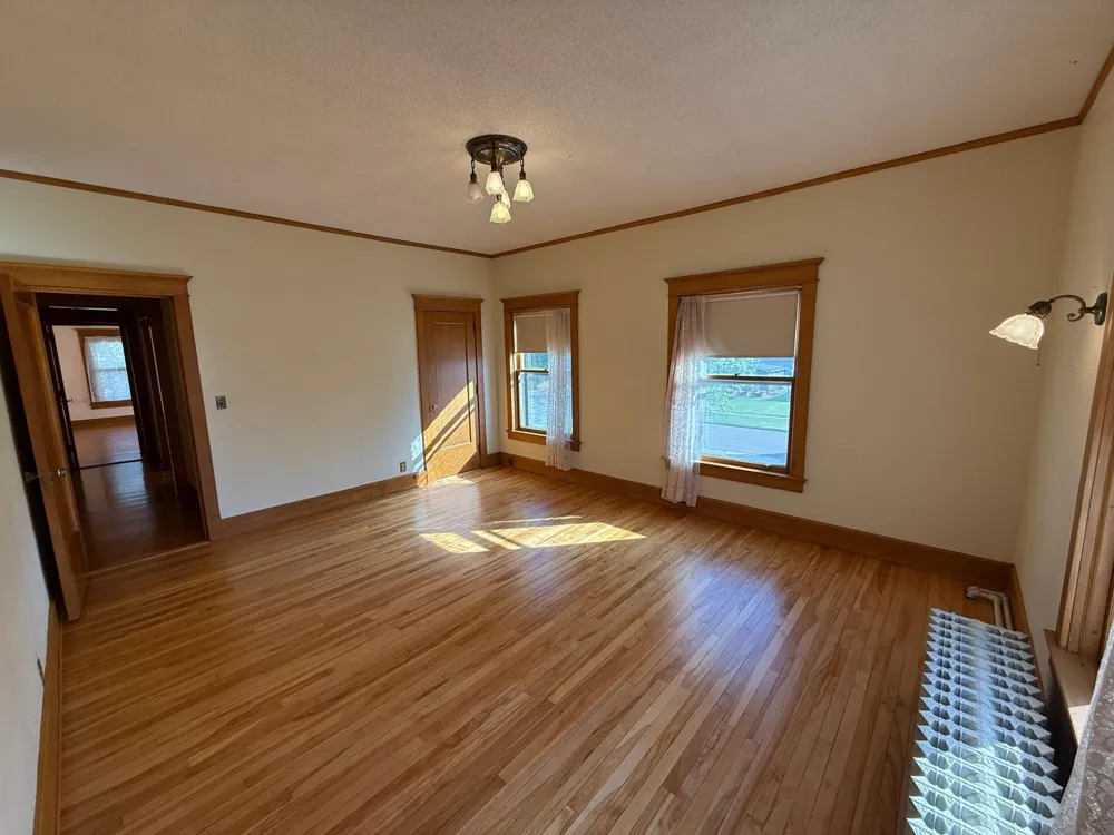 312 10th Avenue Casselton, ND 58012