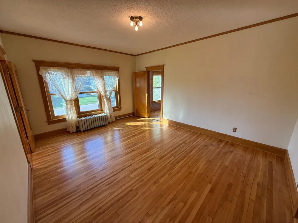 312 10th Avenue Casselton, ND 58012