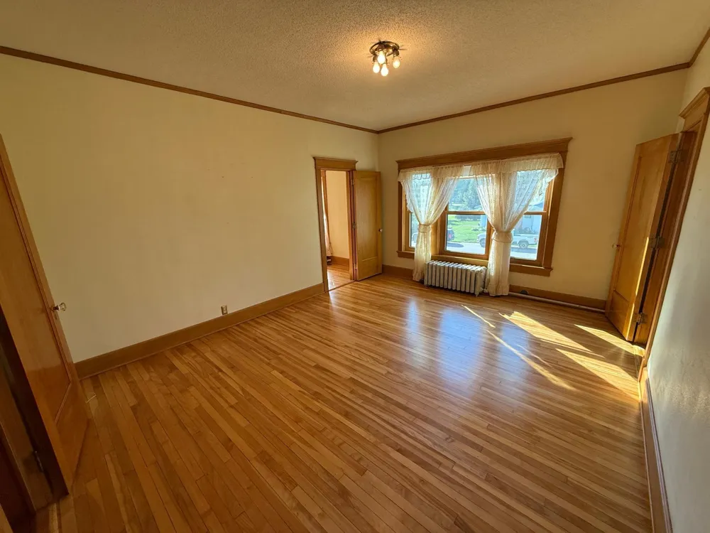 312 10th Avenue Casselton, ND 58012