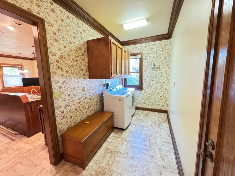 312 10th Avenue Casselton, ND 58012
