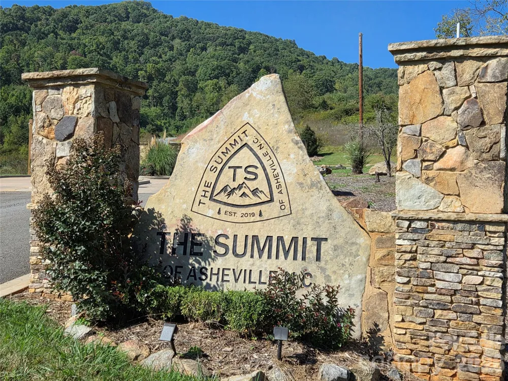 1505 Summit View Drive #20 Canton, NC 28716