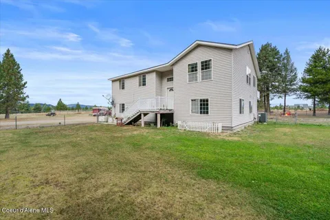 811 E Seasons Road