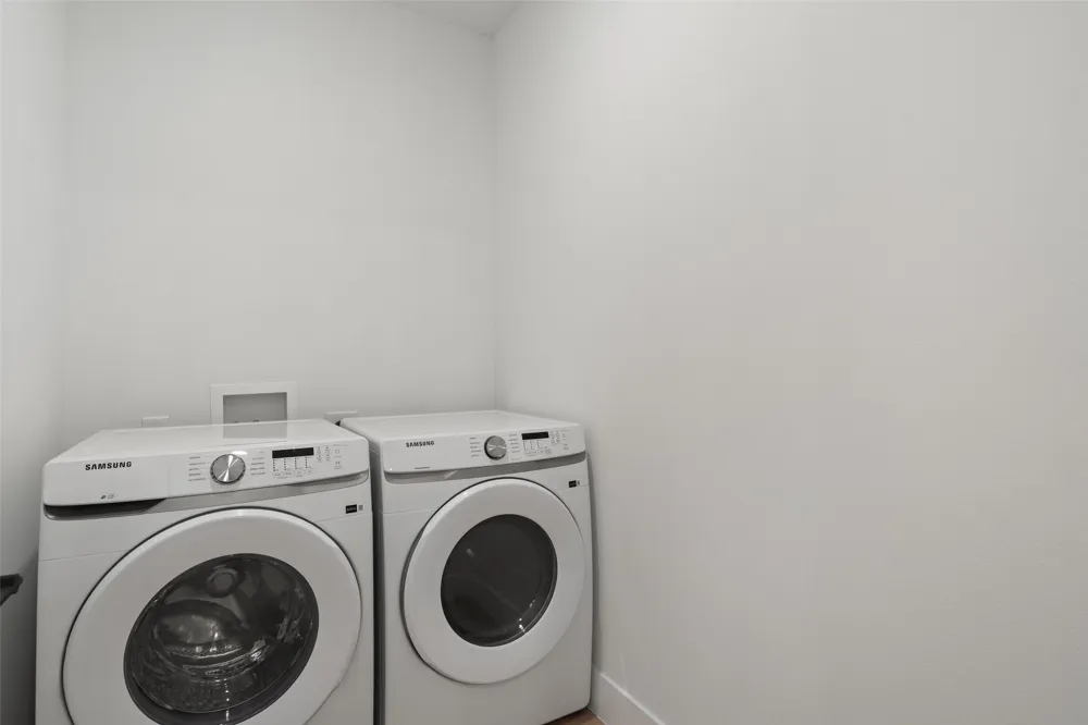 1701 Simond Avenue #206 Austin, TX 78723