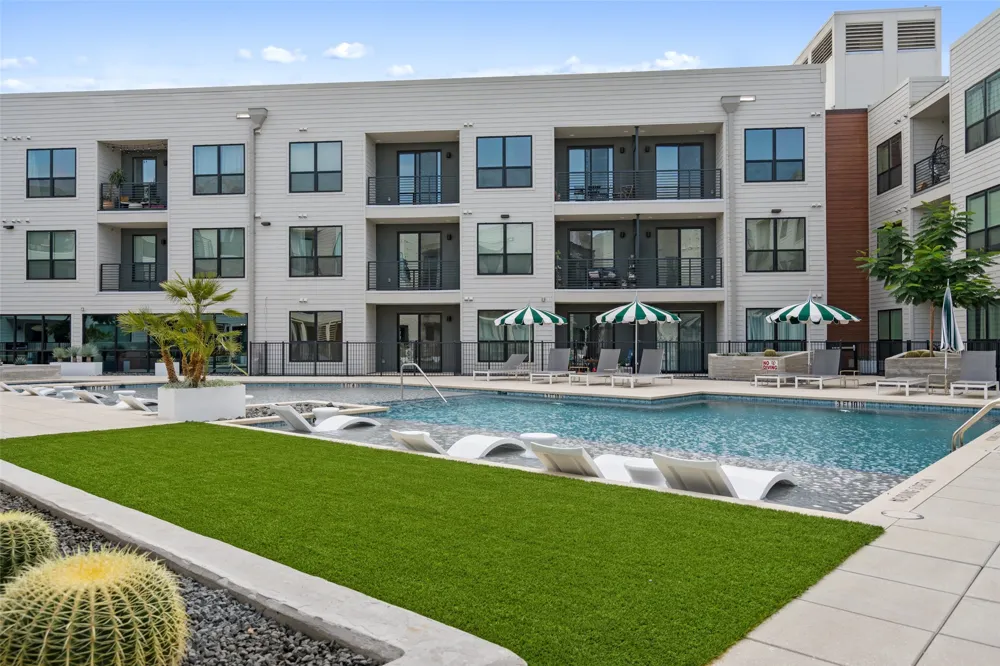 1701 Simond Avenue #206 Austin, TX 78723