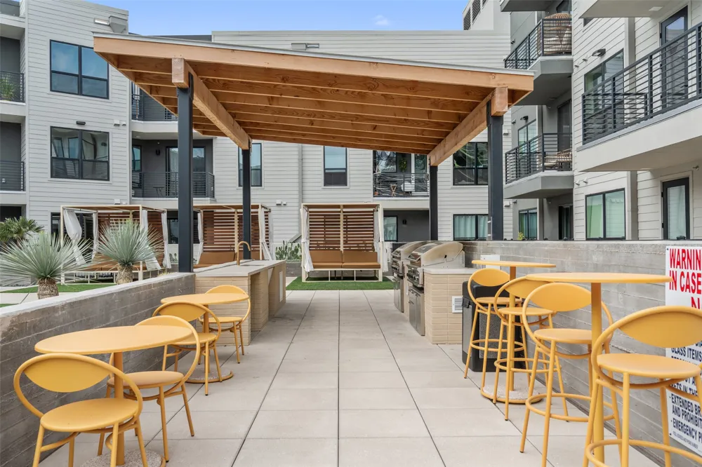 1701 Simond Avenue #206 Austin, TX 78723