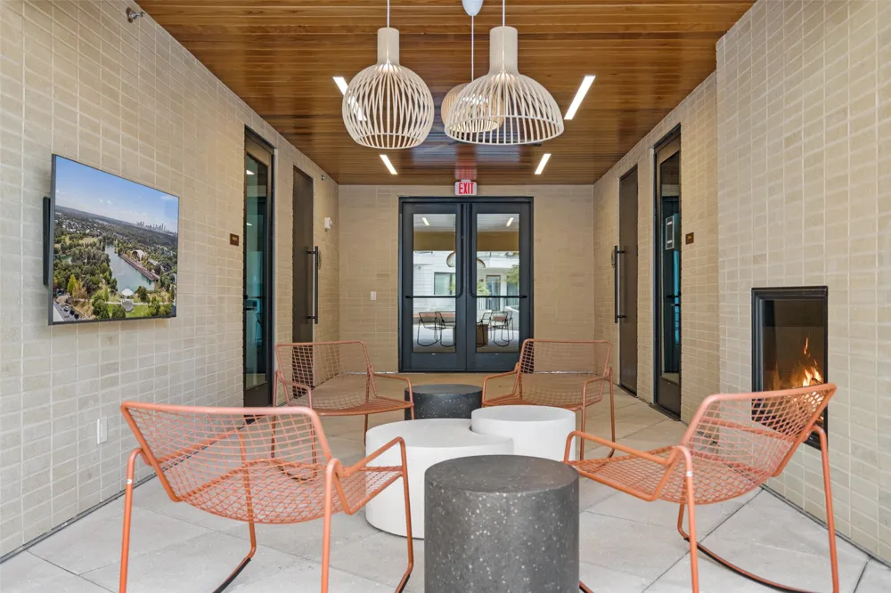 1701 Simond Avenue #206 Austin, TX 78723