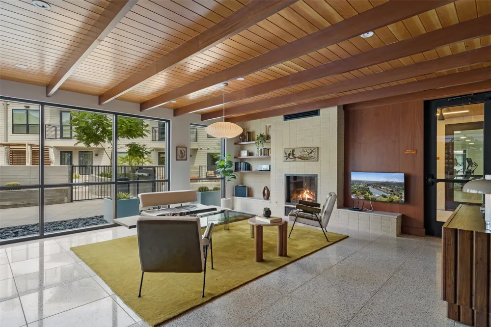 1701 Simond Avenue #206 Austin, TX 78723