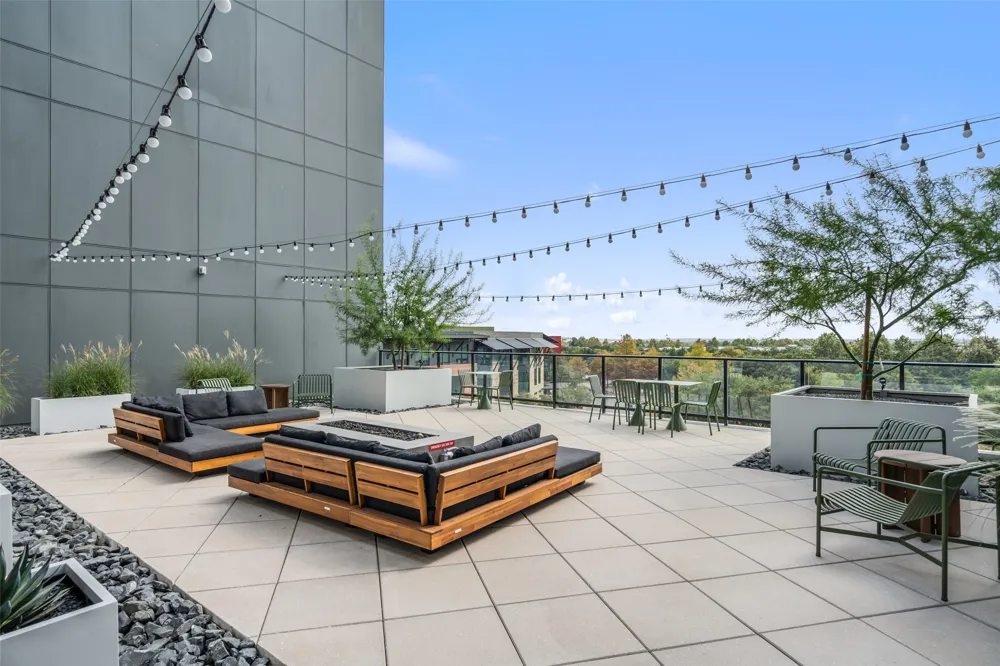 1701 Simond Avenue #206 Austin, TX 78723