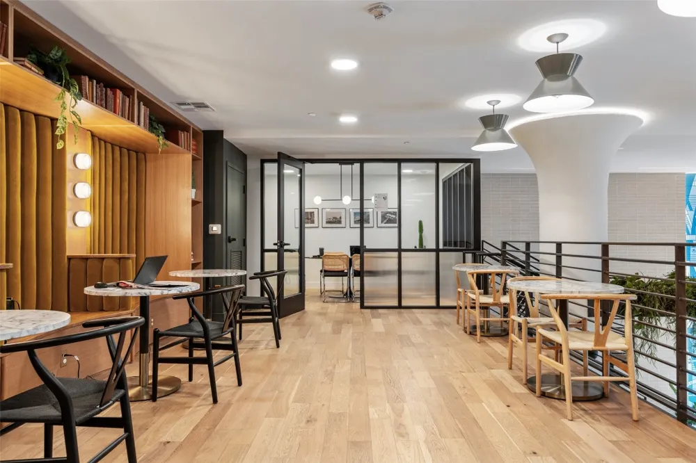 1701 Simond Avenue #206 Austin, TX 78723