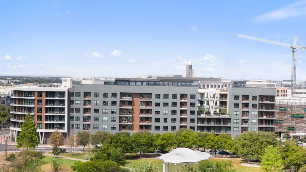 1701 Simond Avenue #206 Austin, TX 78723