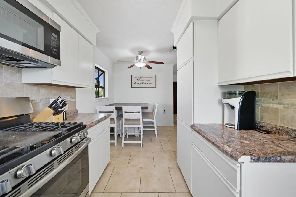 439 Pompano Street Bayou Vista, TX 77563